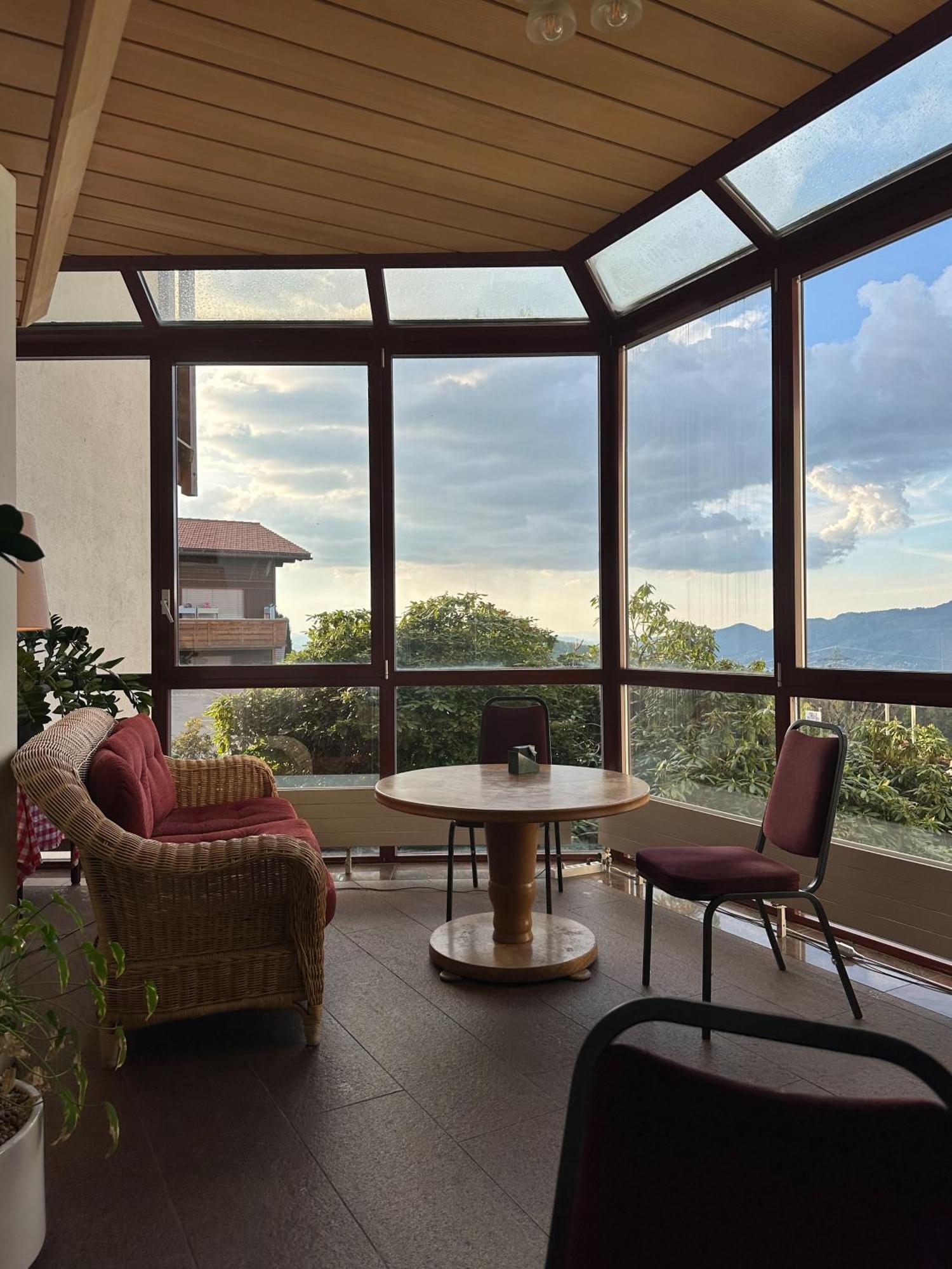 Hotel Aeschipark Aeschi Bei Spiez Exterior photo
